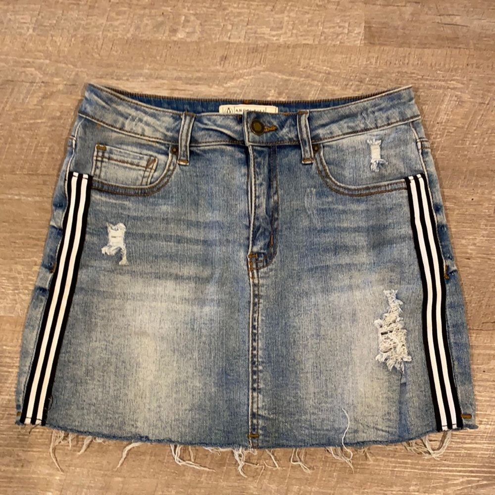 Angel kiss denim skirt size m